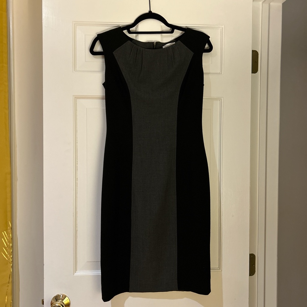 Calvin Klein Elegant Black and Gray Midi Dress